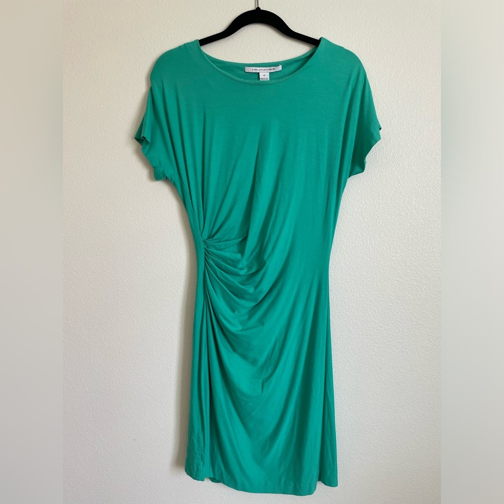Diane Von Furstenburg Dress Size Medium